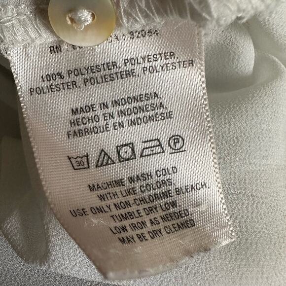 Anthropologie HD in Paris Career Blouse V Neck Tie Silky School Geo Office - Picture 8 of 8